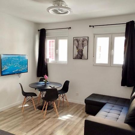 Apartamento Blanco Y Negro En El Centro Alicante Exteriör bild