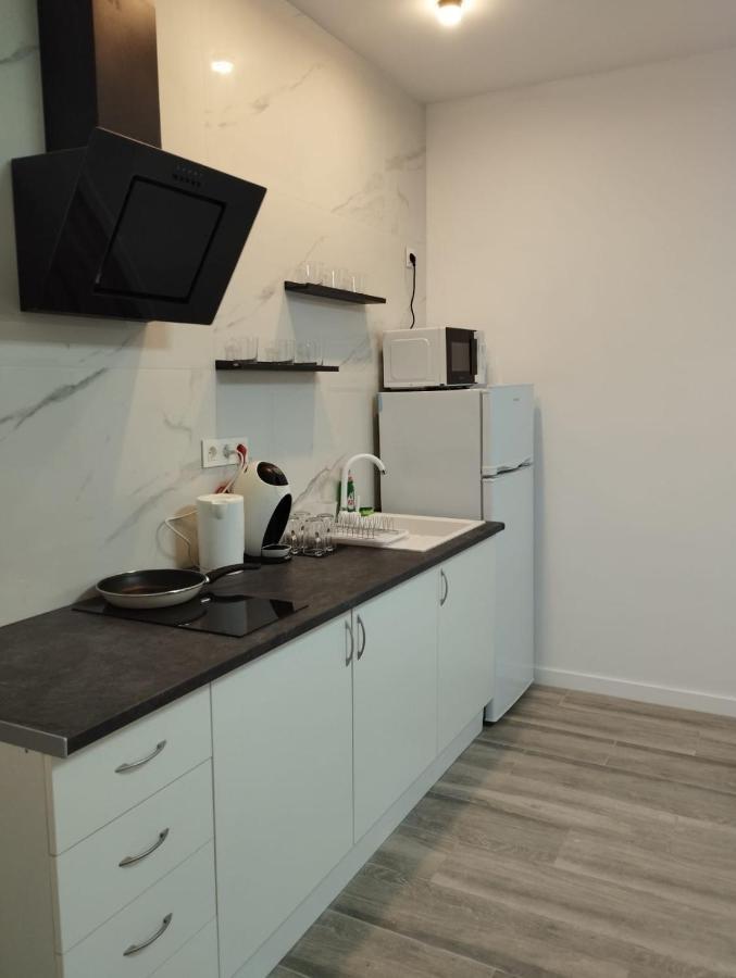 Apartamento Blanco Y Negro En El Centro Alicante Exteriör bild